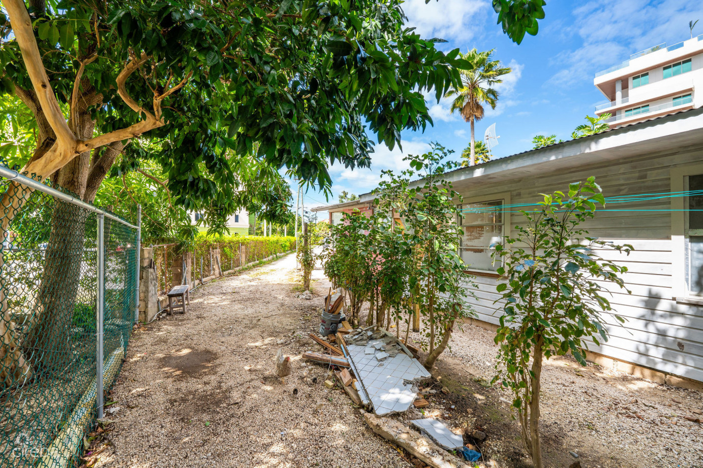 Commercial Property - 85 Goring Avenue