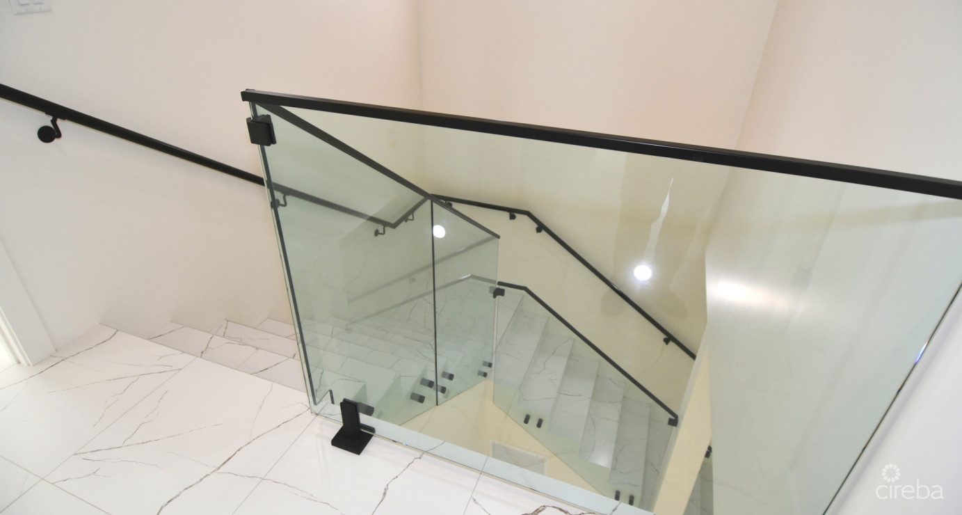 Brand New Luxury Villa