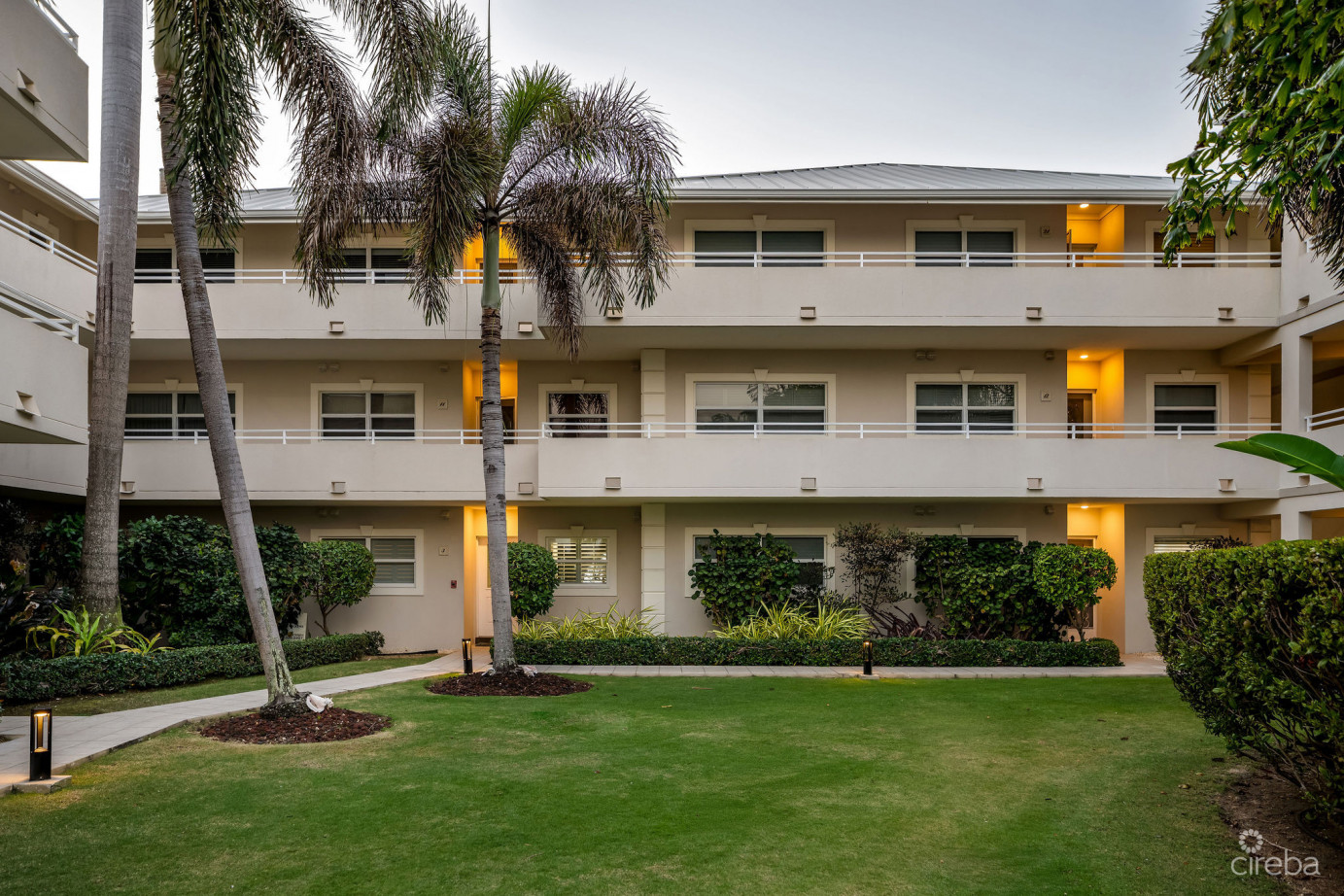 Beachfront Bliss At Cayman Club  Seven Mile Beach