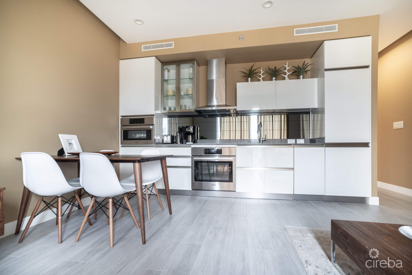 Prime 1-bed Condo At The Grove  Steps To Smb & Resort-style Living