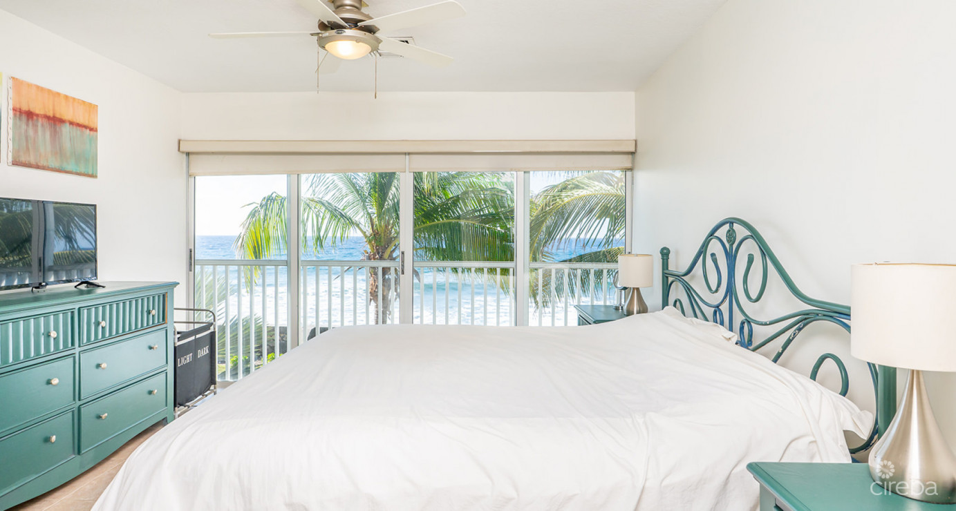 Seafront Ocean Club 3 Bed