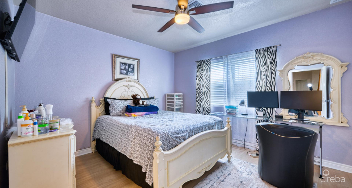 L'ambience  George Town - Turnkey Family Townhouse