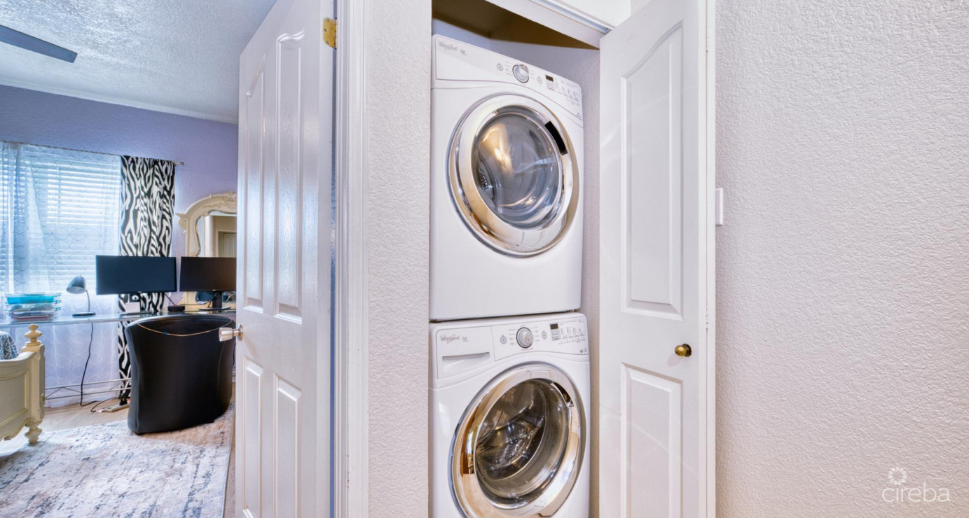 L'ambience  George Town - Turnkey Family Townhouse