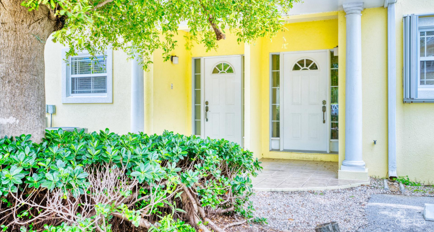 L'ambience  George Town - Turnkey Family Townhouse