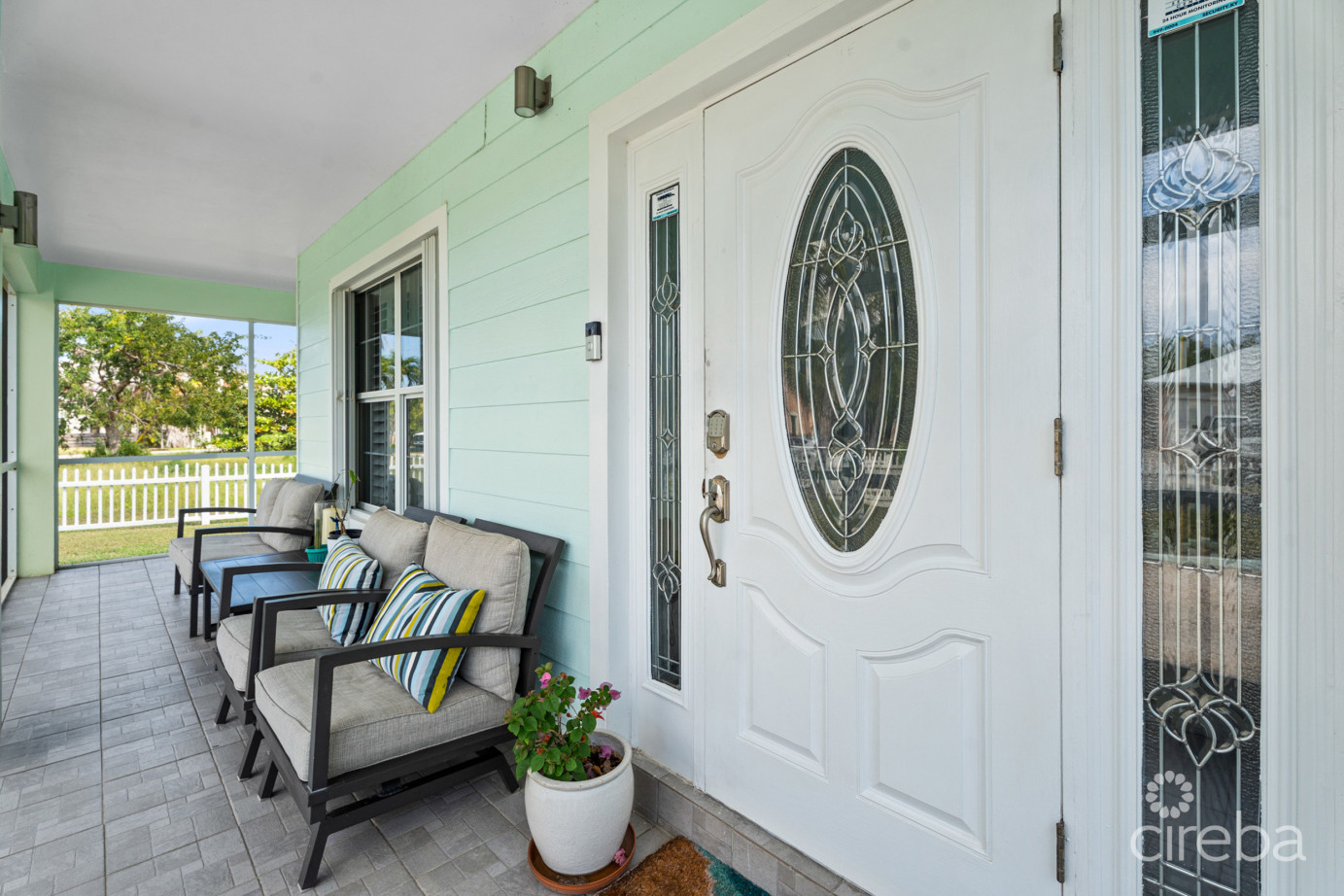 Highlands - One Side Of A Duplex