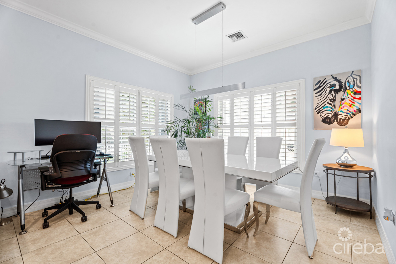 Highlands - One Side Of A Duplex