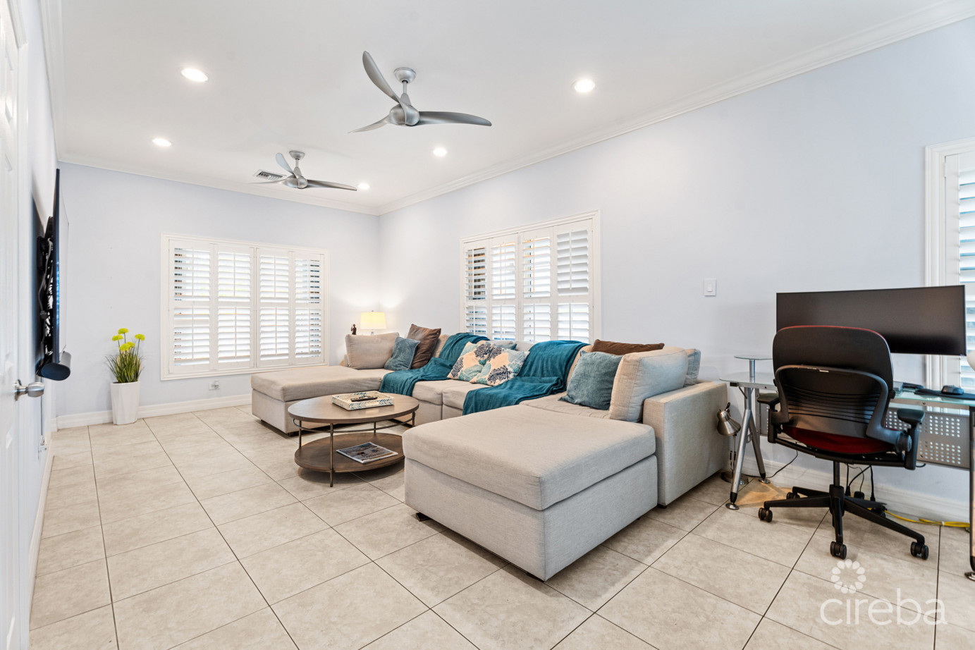 Highlands - One Side Of A Duplex