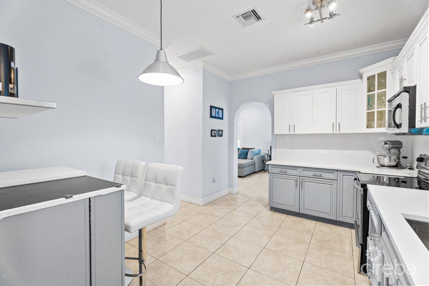 Highlands - One Side Of A Duplex