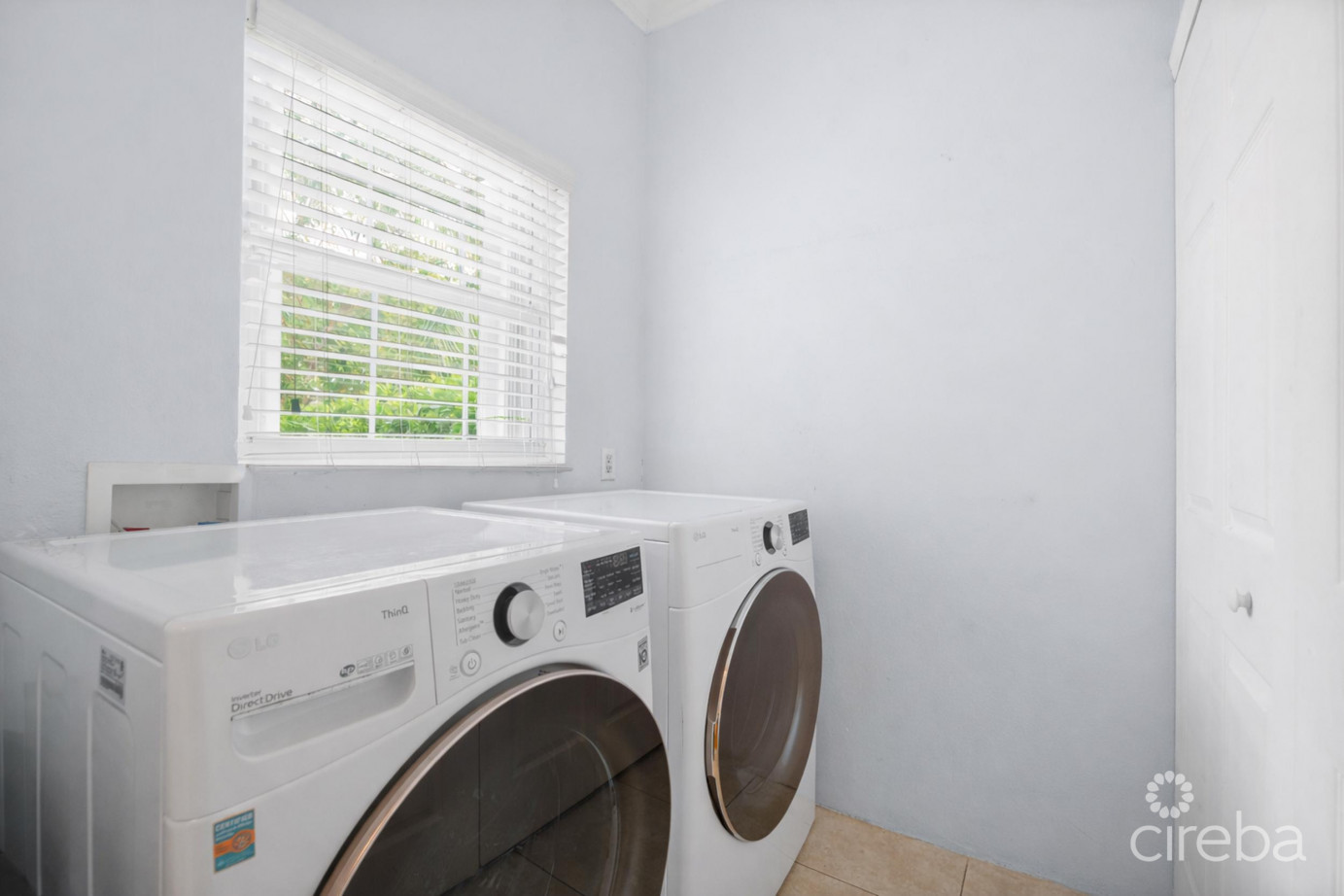 Highlands - One Side Of A Duplex