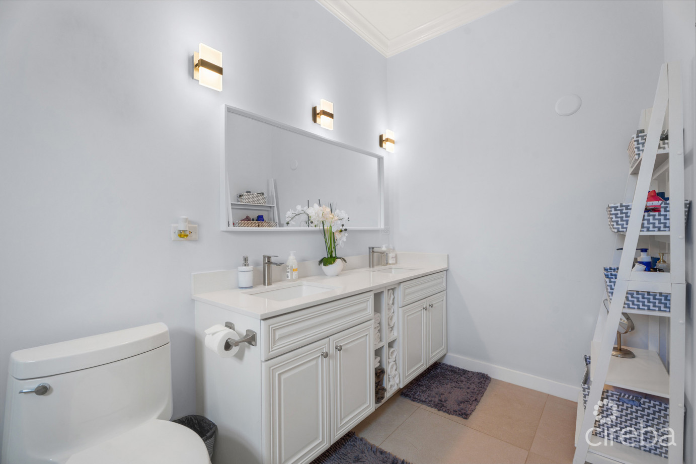 Highlands - One Side Of A Duplex