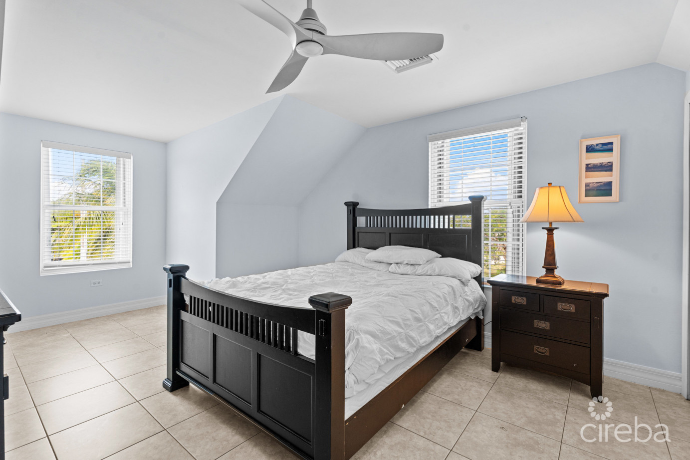 Highlands - One Side Of A Duplex