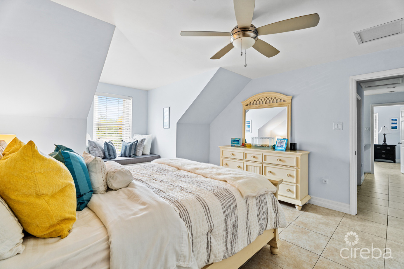 Highlands - One Side Of A Duplex