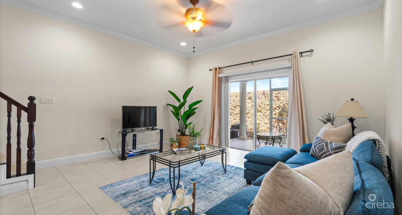 11 Snug Harbour Villas  Lovely 2-bed/ 2-bath Unit In Well-located Community