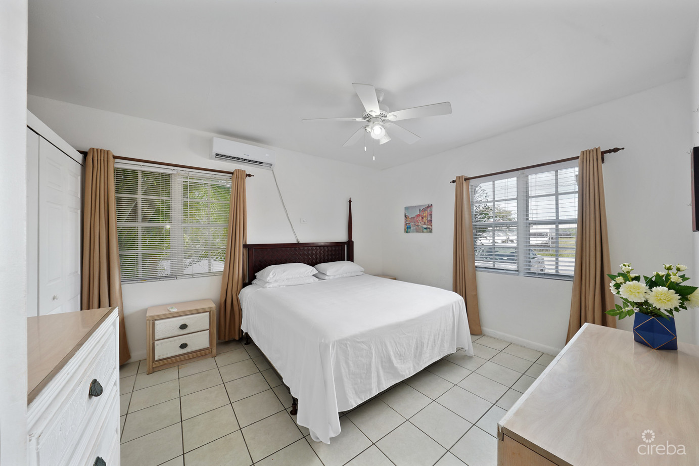 Two  One Bed Investment, 475,000$ Each! (sold Together Only) South Sound Or One Big Unit