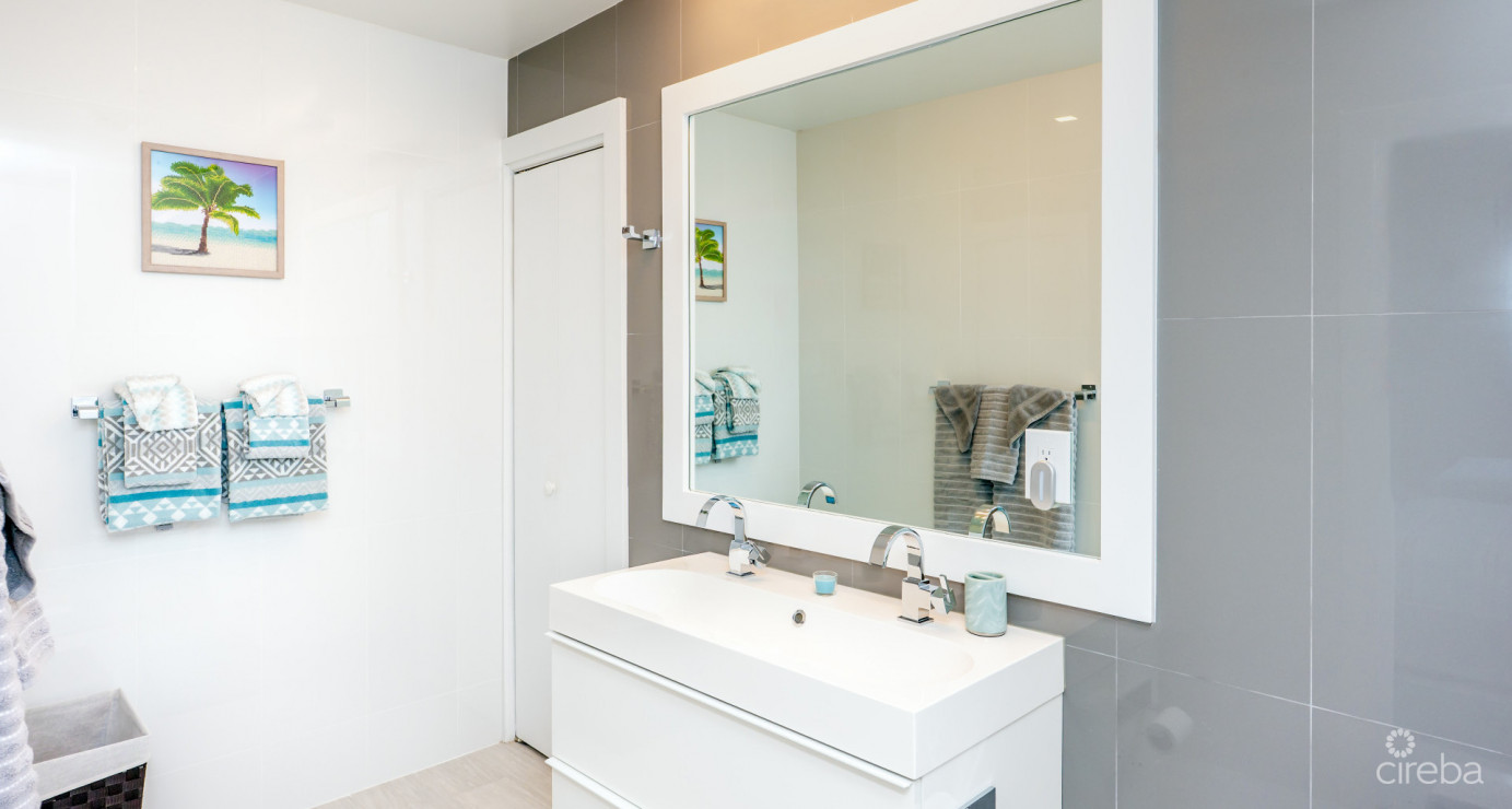 Lighthouse Point #304 Top Floor Corner