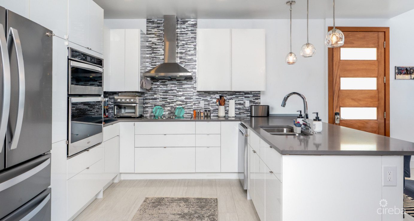 Lighthouse Point #304 Top Floor Corner