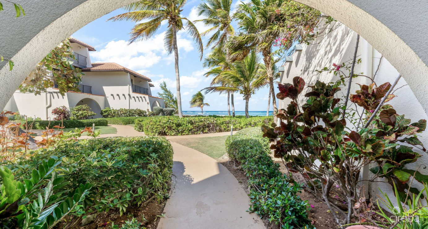 Beachfront #22 Villas Pappagallo