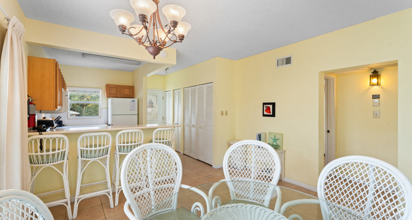 Plantation Village #44  Seven Mile Beach - Pool & Garden View Condo With Great Rental Income