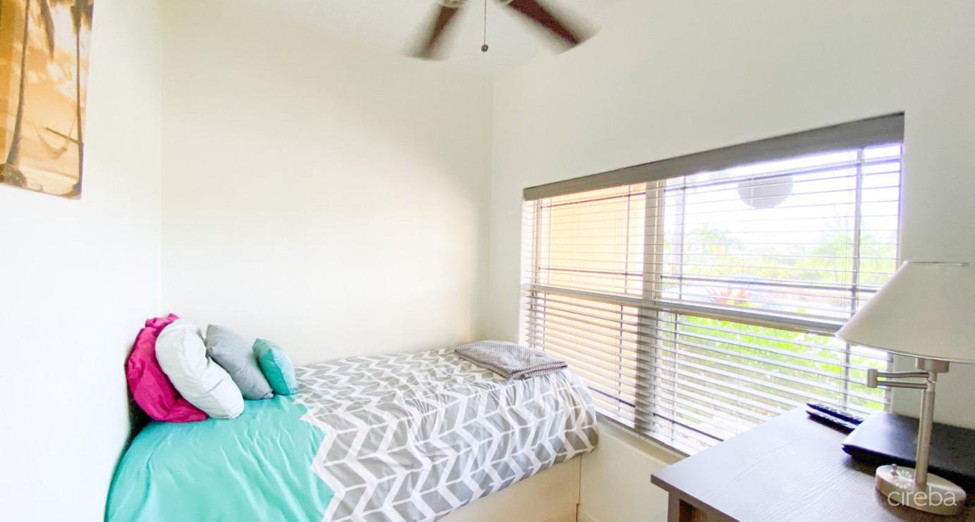 Omega Bay Gardens 1 Bed + Den