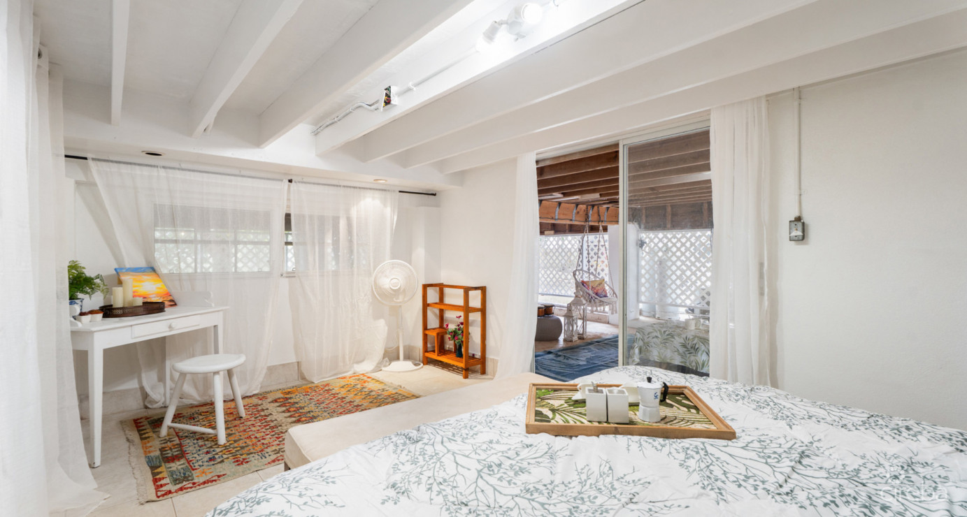 Lahala Treehouse Cottage