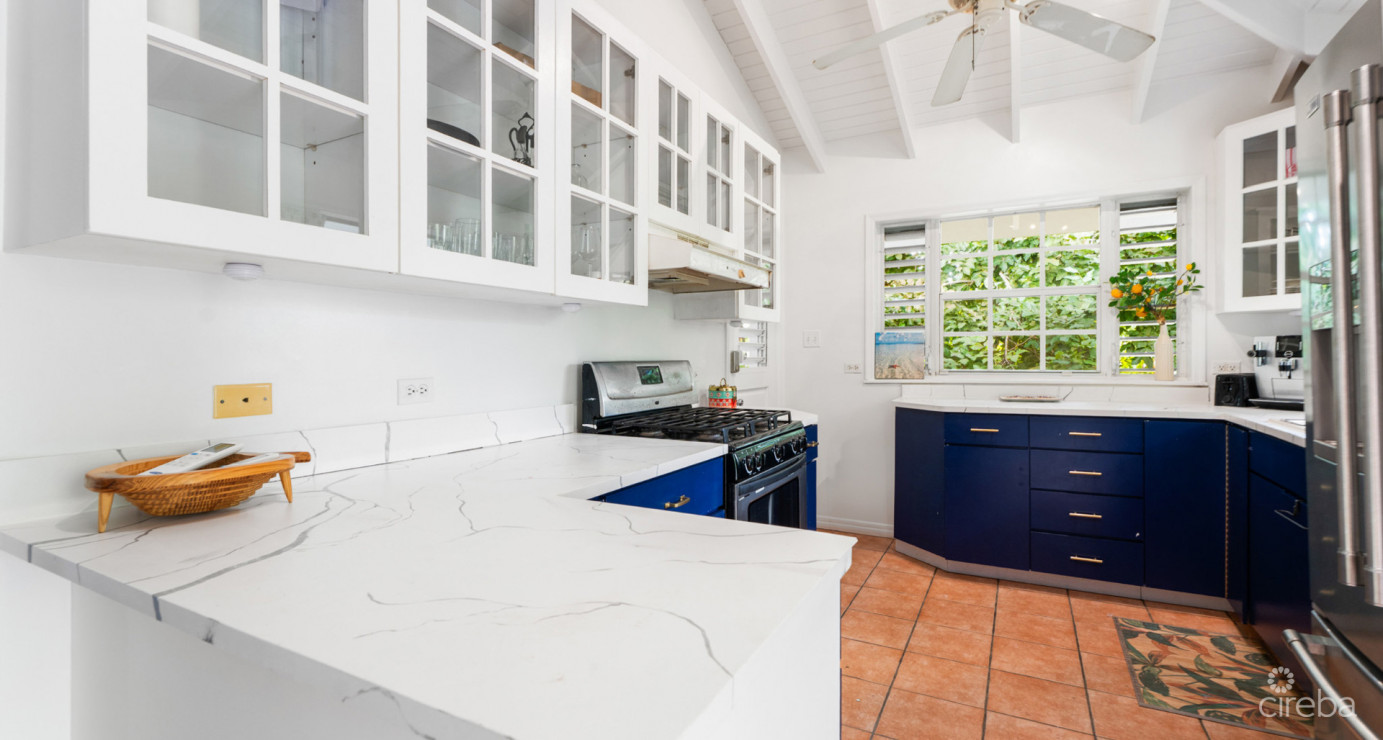 Lahala Treehouse Cottage