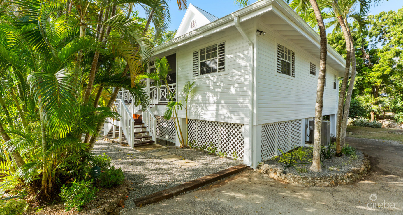 Lahala Treehouse Cottage