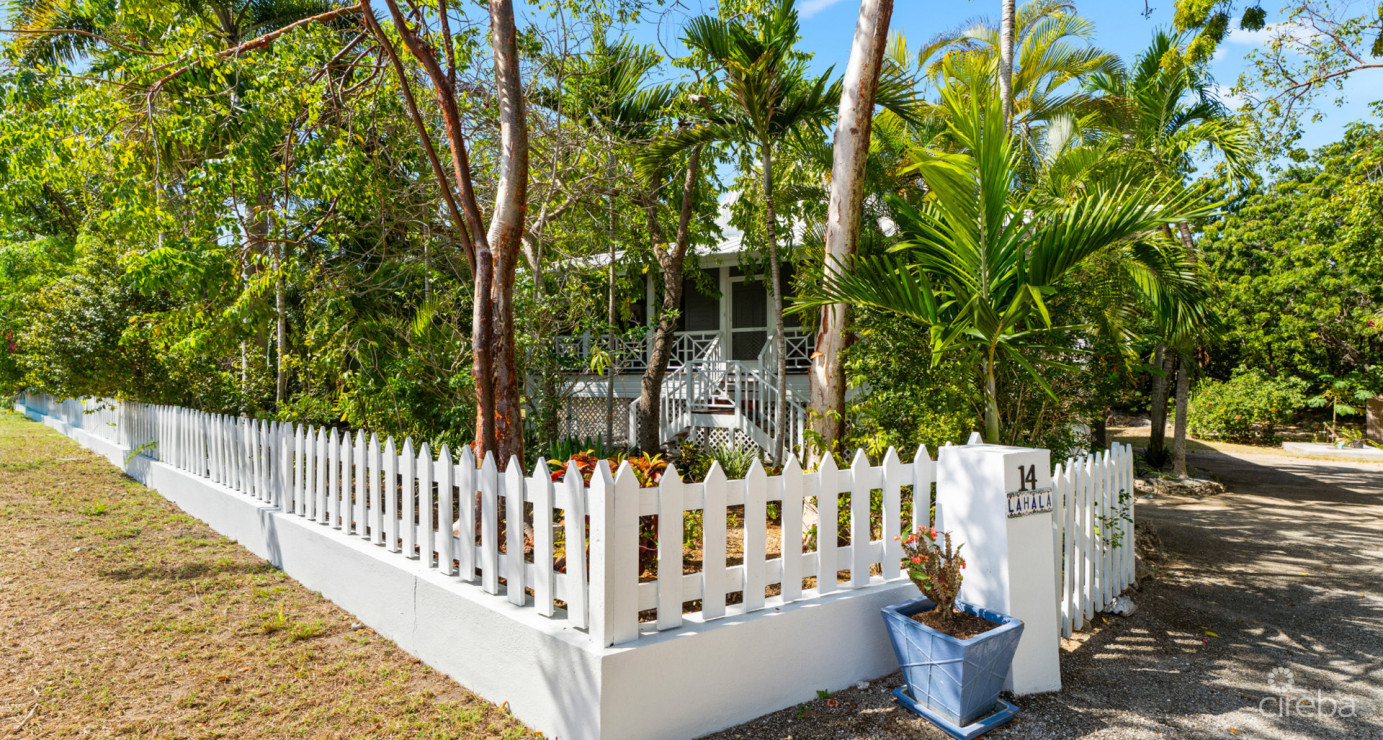 Lahala Treehouse Cottage