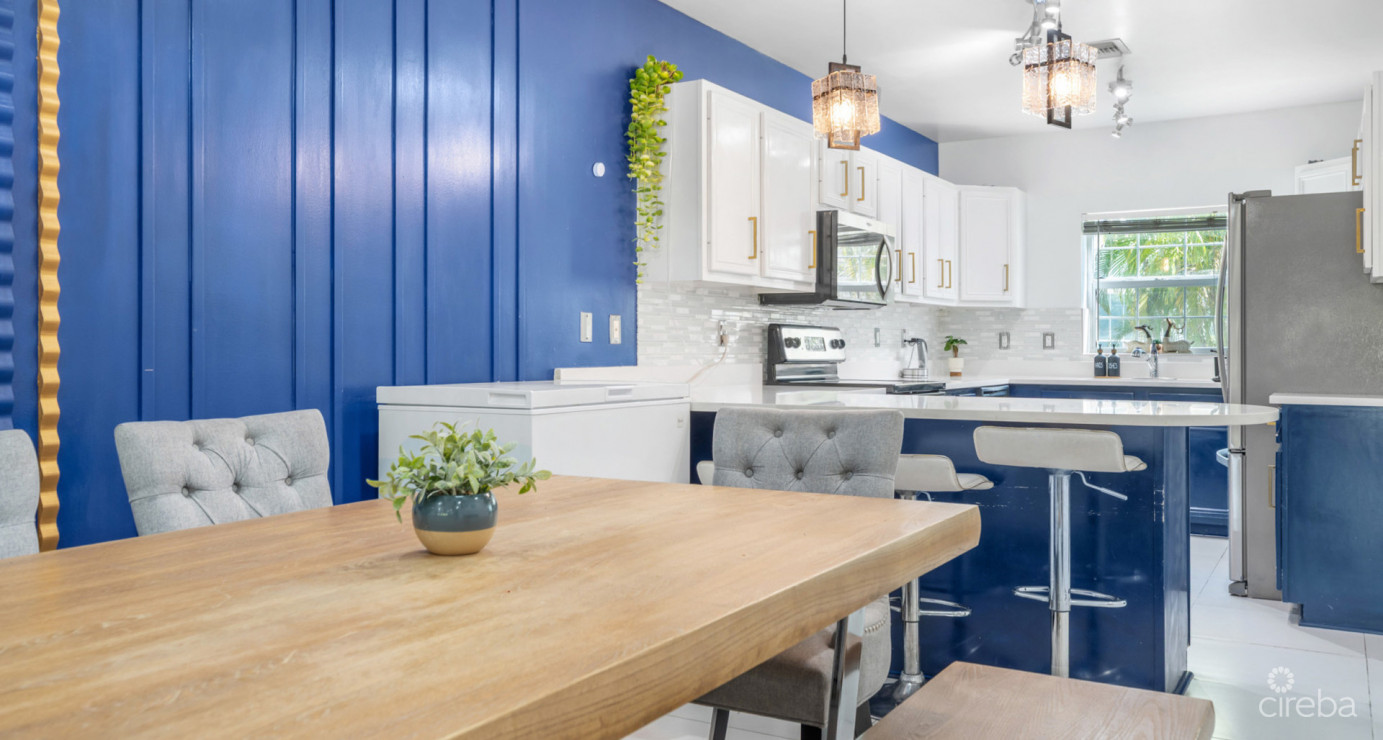 18 Sunrise Townhomes, Phase 3, South Sound Area  Oversized, Renovated 2-bed Unit