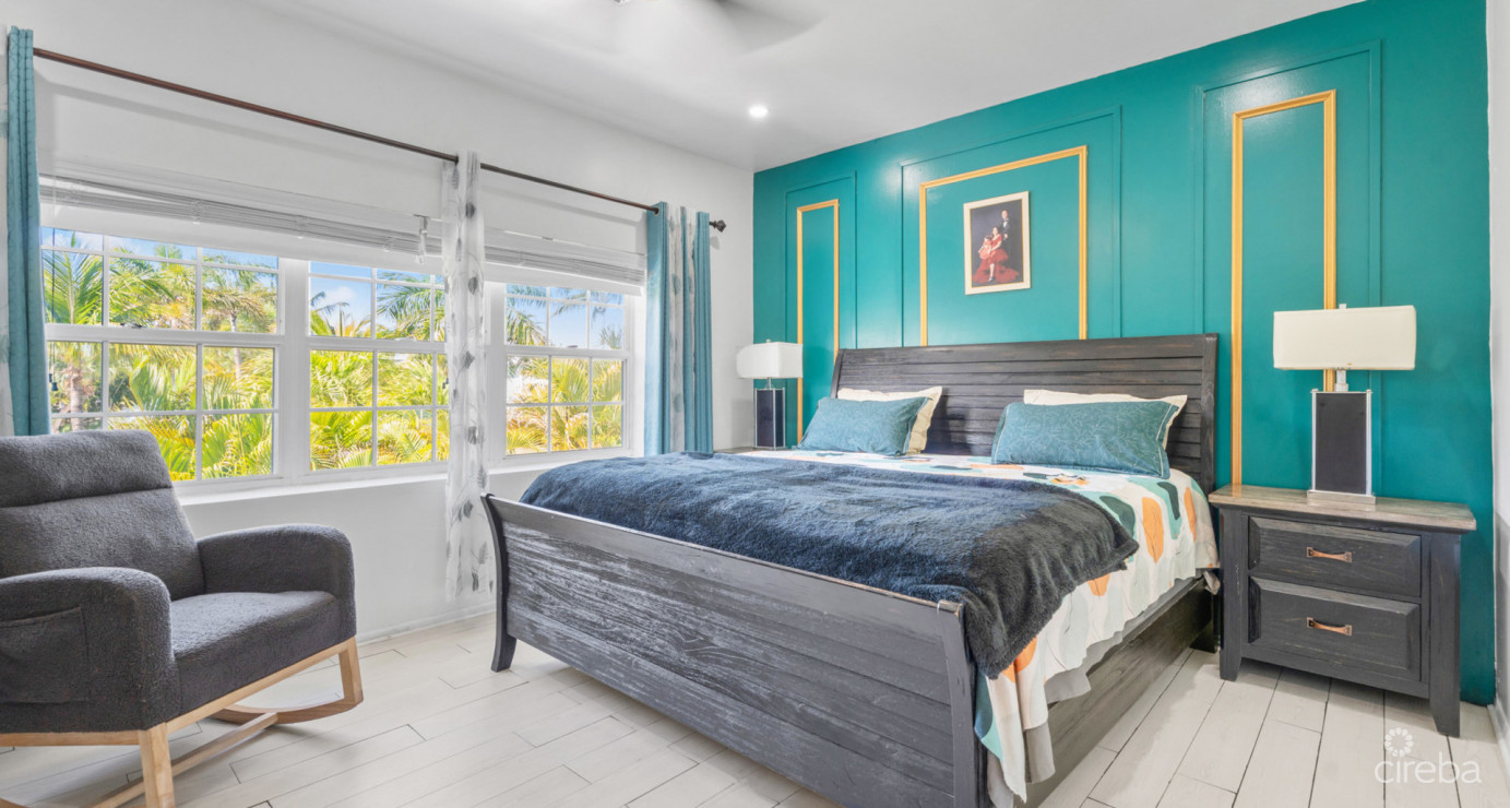 18 Sunrise Townhomes, Phase 3, South Sound Area  Oversized, Renovated 2-bed Unit