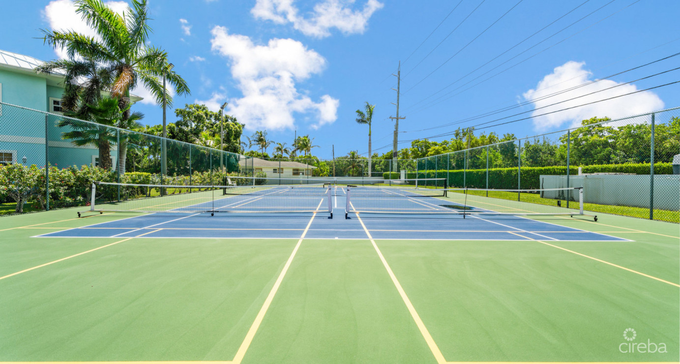 18 Sunrise Townhomes, Phase 3, South Sound Area  Oversized, Renovated 2-bed Unit