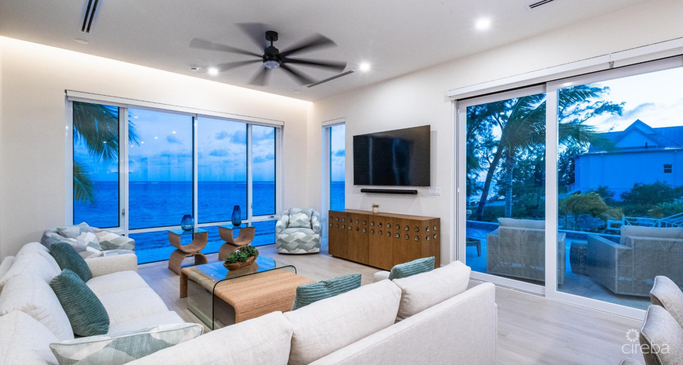 Stunning Seaside Sandy Beach Villa In East End