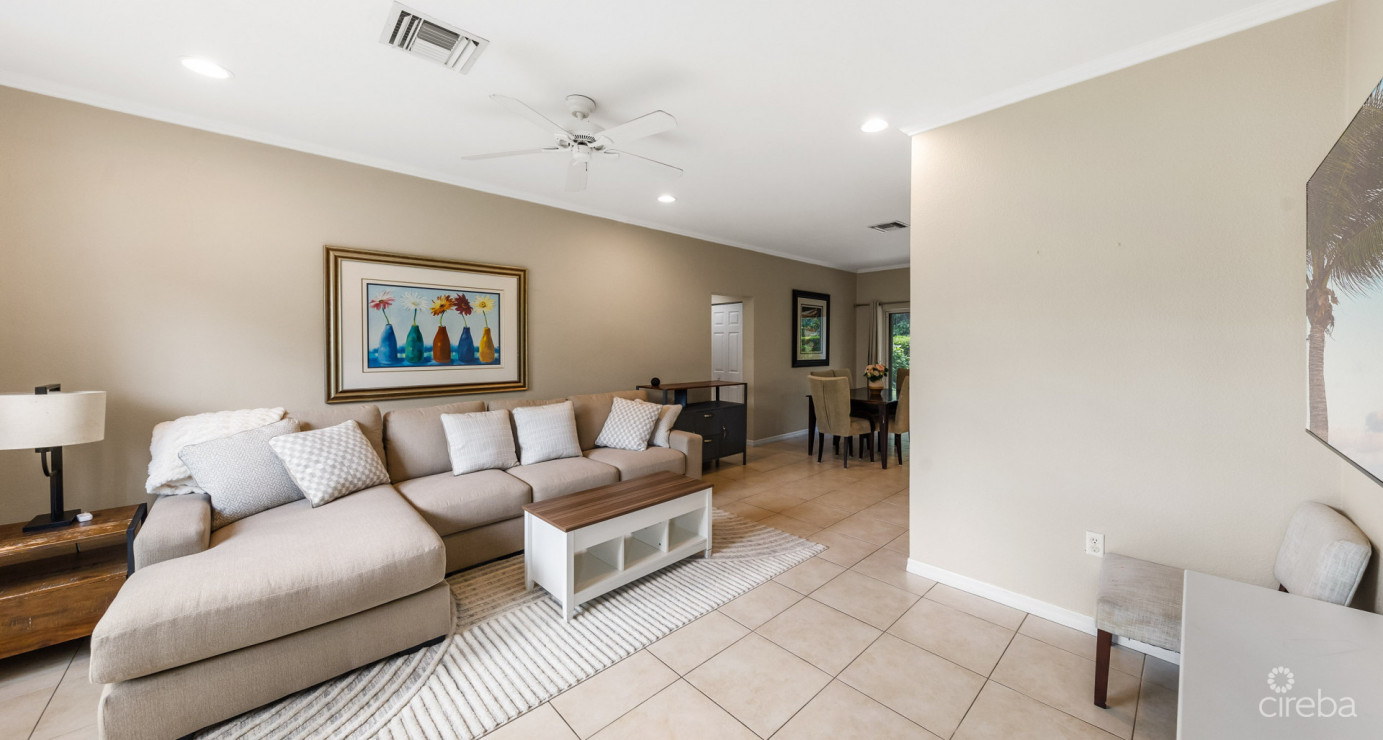 Three Bedroom At Secret Garden  South Sound