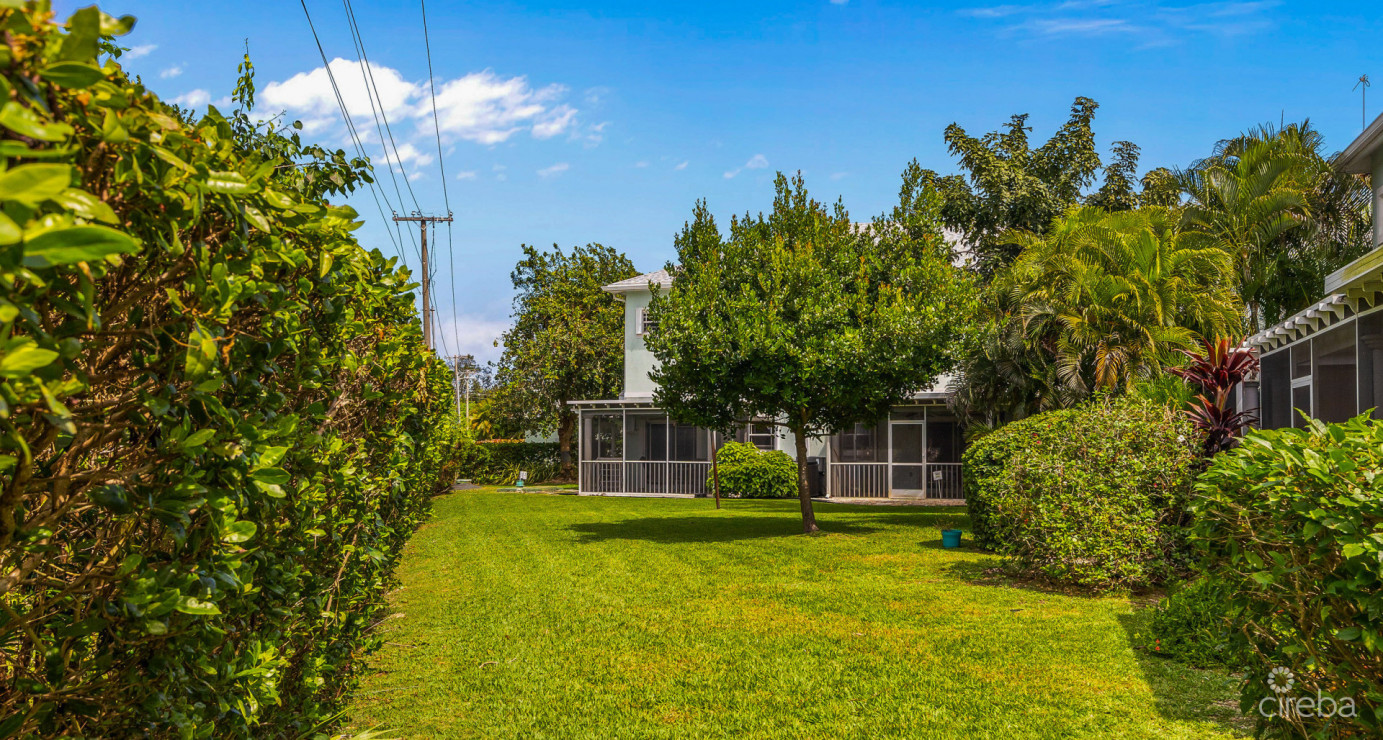 Three Bedroom At Secret Garden  South Sound