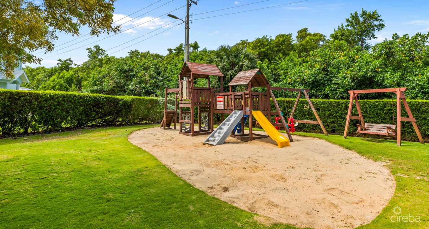 Three Bedroom At Secret Garden  South Sound