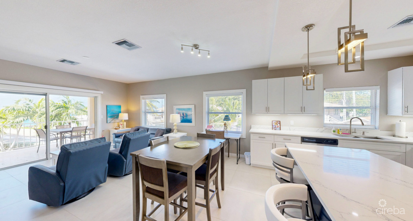 Bonnie's Arch 2 Bed Oceanview Condo