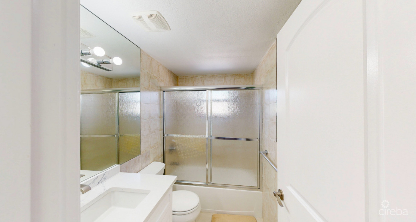 Bonnie's Arch 2 Bed Oceanview Condo