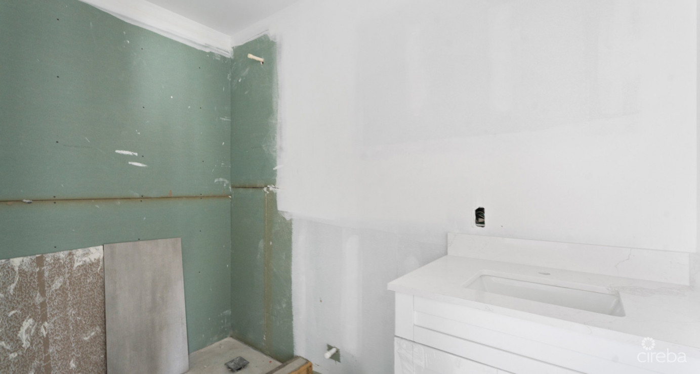 Sky Lofts #b2 (brand New West Bay 1 Bed)