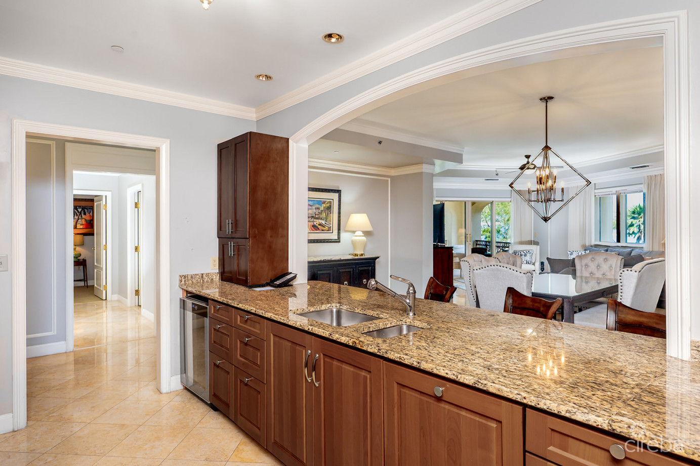 Ritz Carlton Residence 408