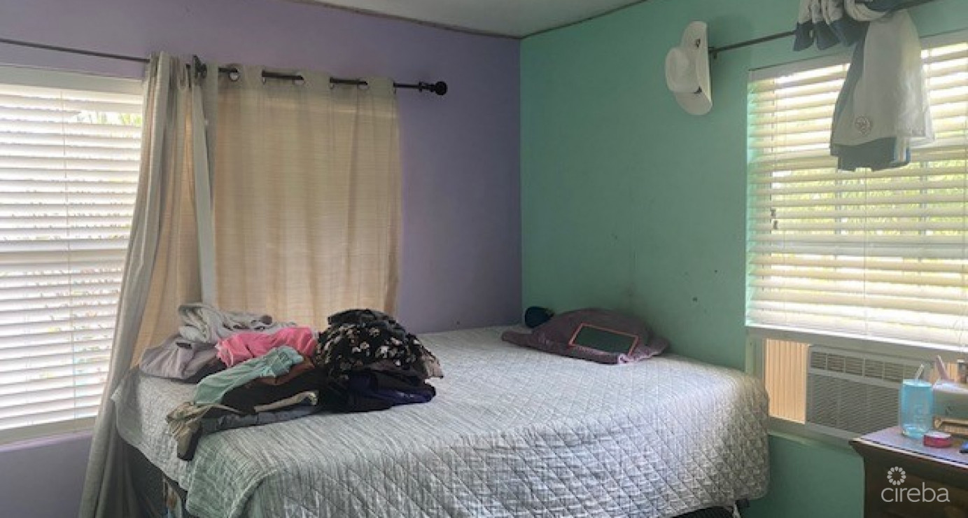 Spotts Home - Tuscany Dr