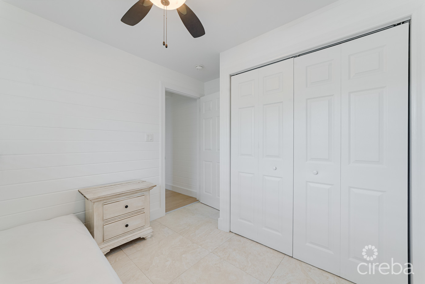 Reduced! #1 Canal Home Uncle Bob Lane