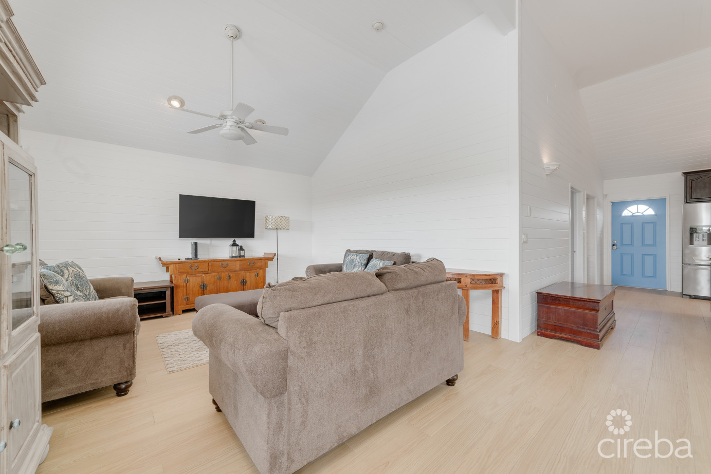 Reduced! #1 Canal Home Uncle Bob Lane