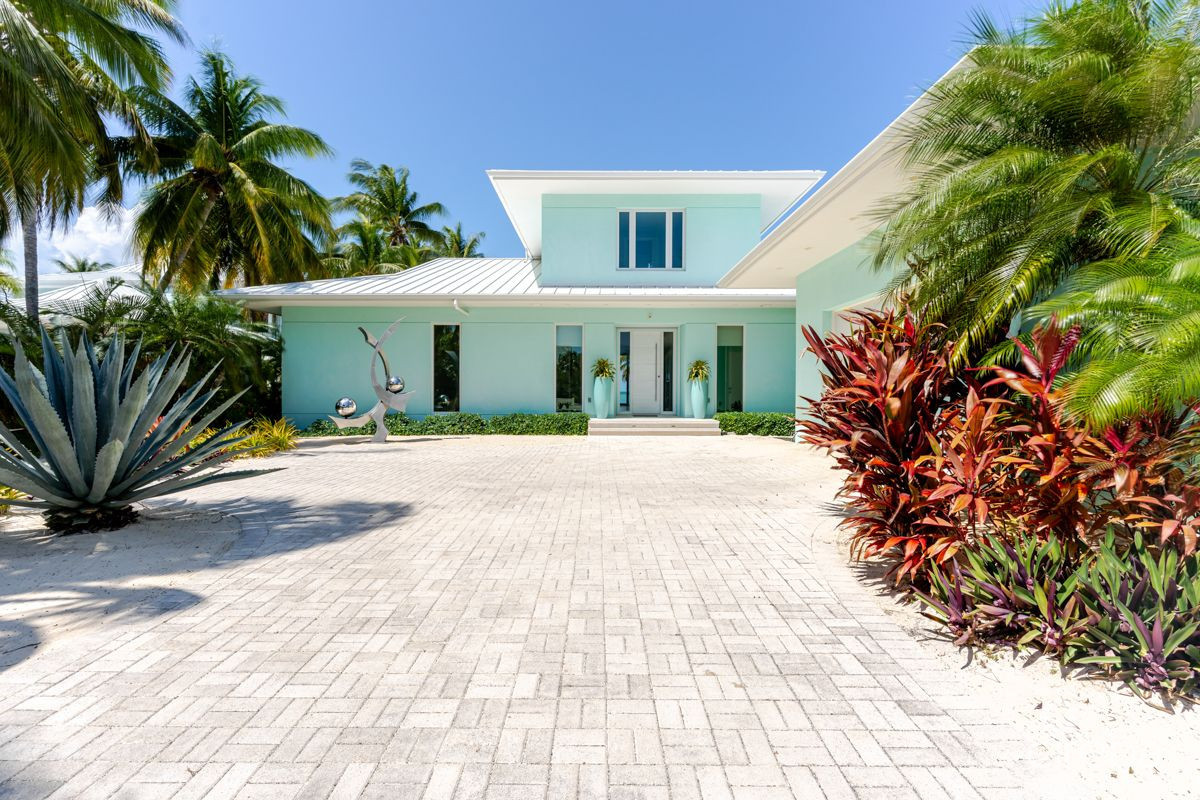 Kool Kai, Cayman Kai