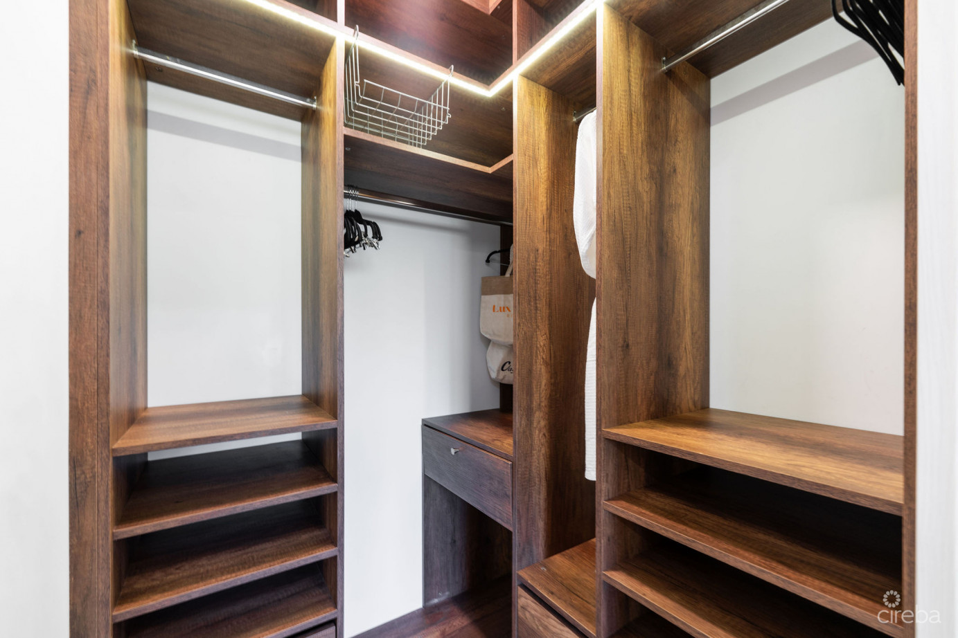 Prime 1-bed Condo At The Grove  Steps To Smb & Resort-style Living