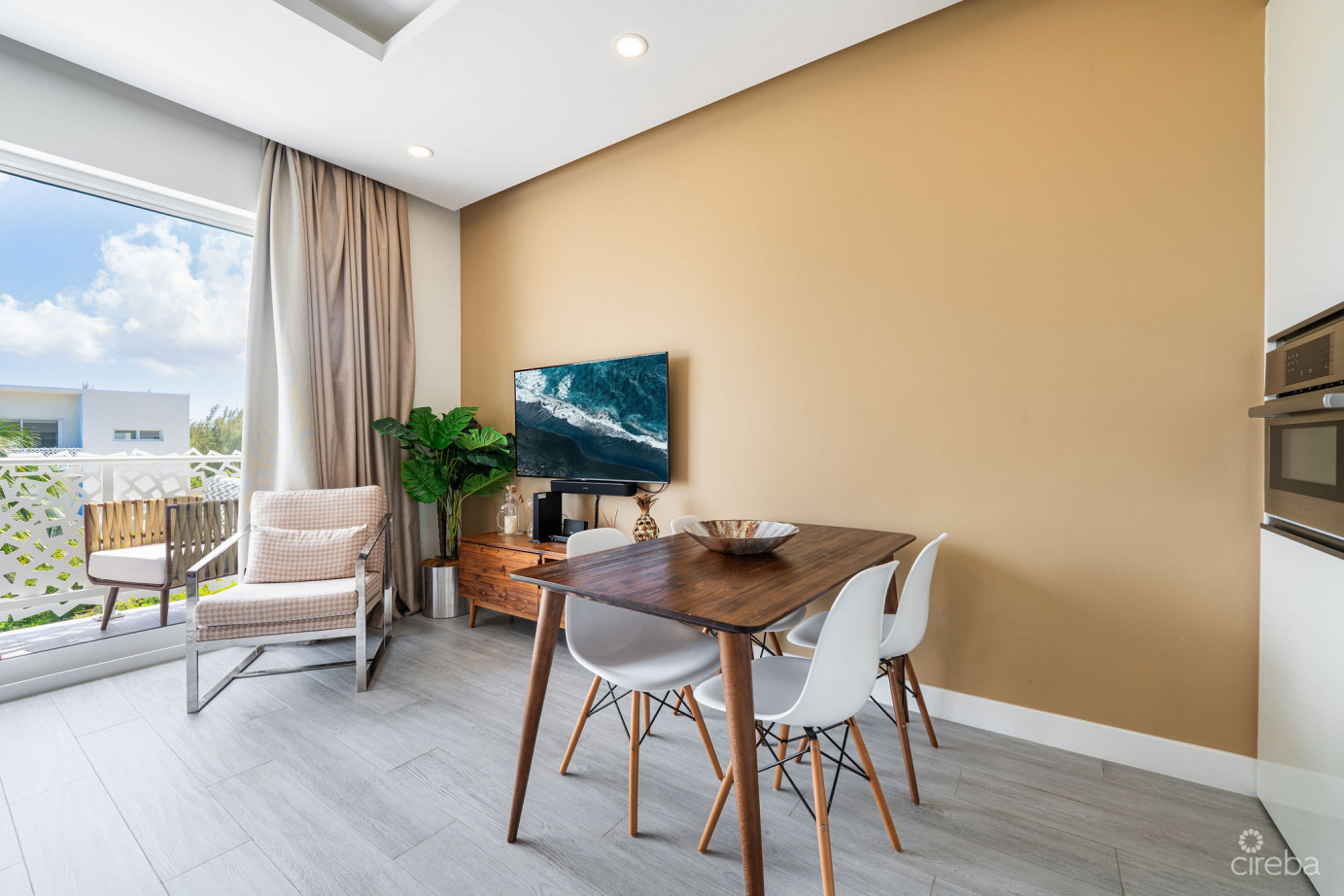 Prime 1-bed Condo At The Grove  Steps To Smb & Resort-style Living