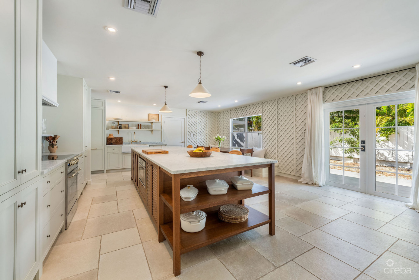 Snug Harbour Designer Renovated 4 Bedroom Home