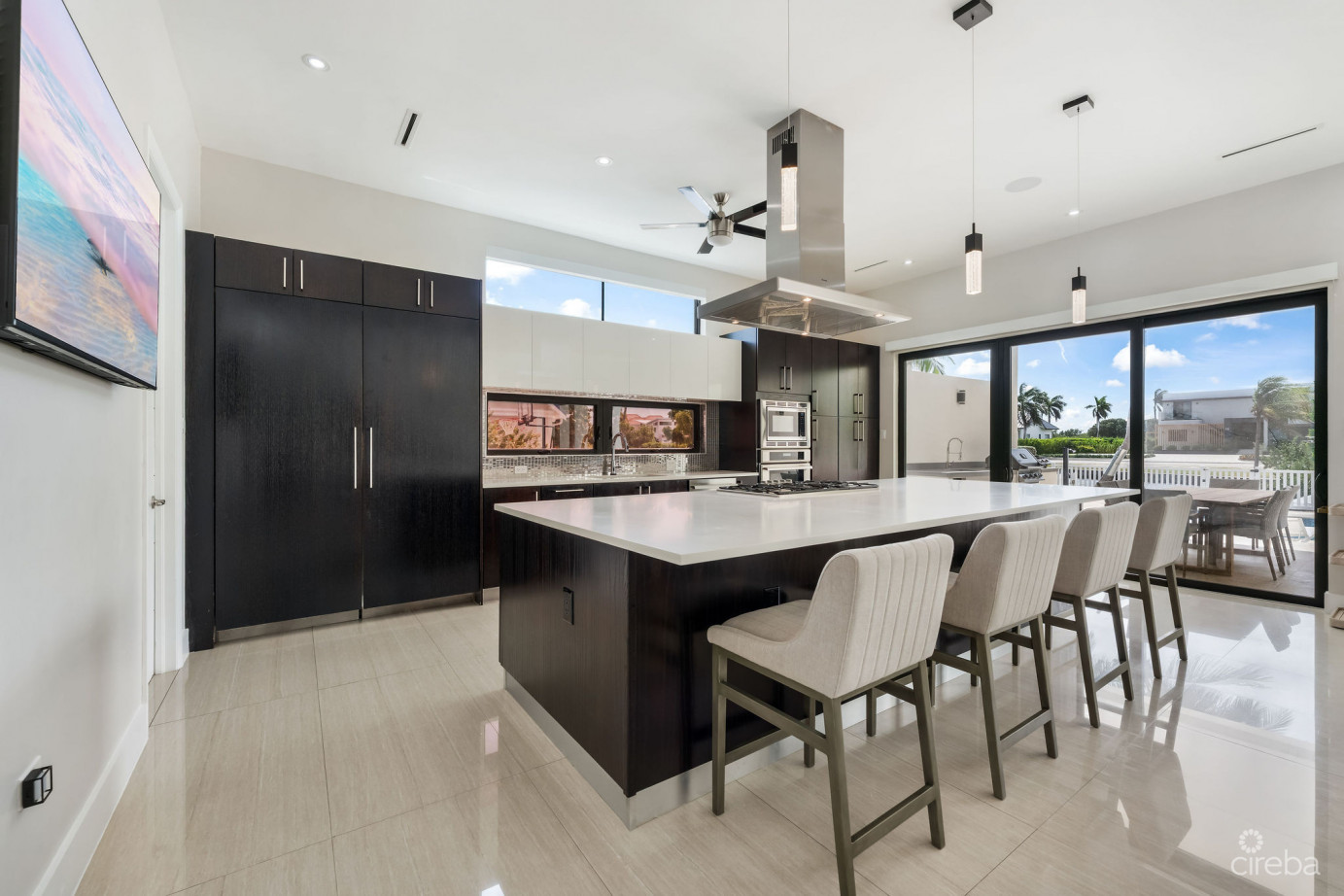 Daum Quay 12, Crystal Harbour Canal Front Home