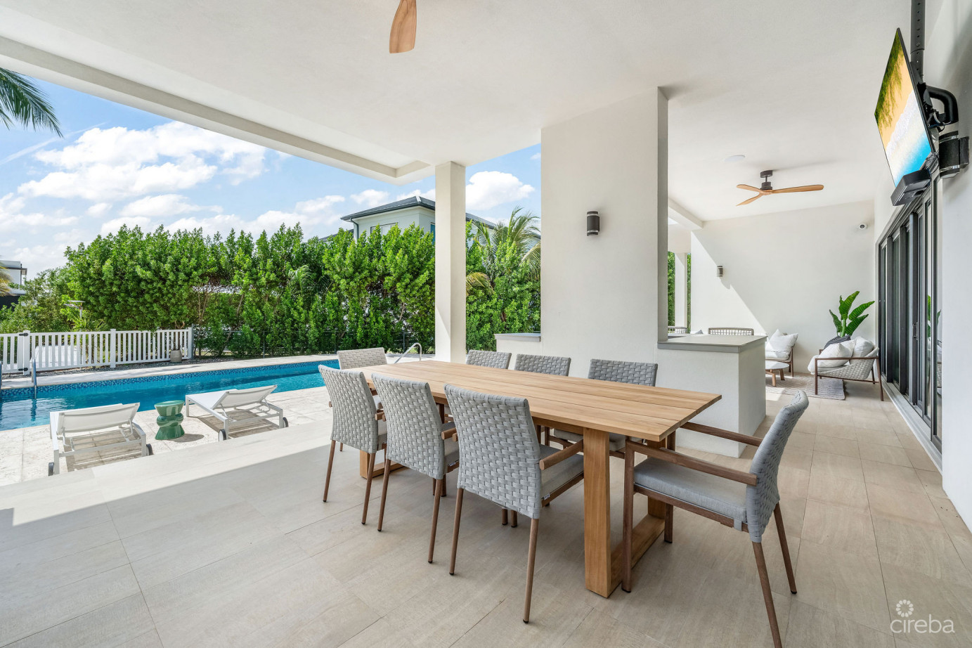 Daum Quay 12, Crystal Harbour Canal Front Home