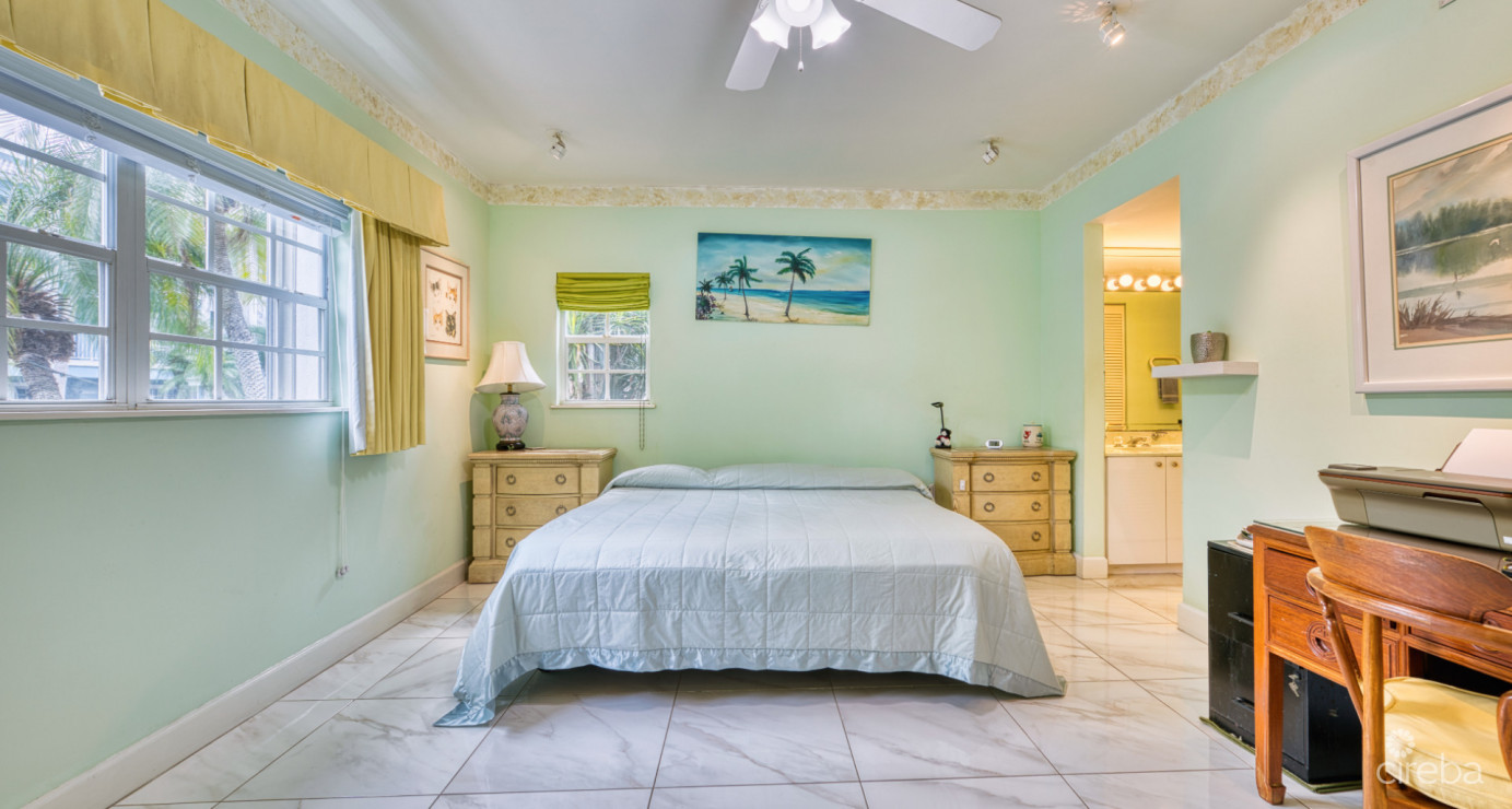 Britannia #903  Seven Mile Corridor - Unique 2 Bed Investment With Rental Income Guaranteed