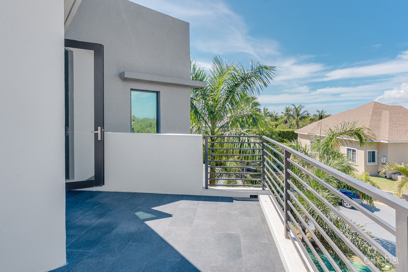 Royal Palms - 5 Bedroom Estate W/rental Unit