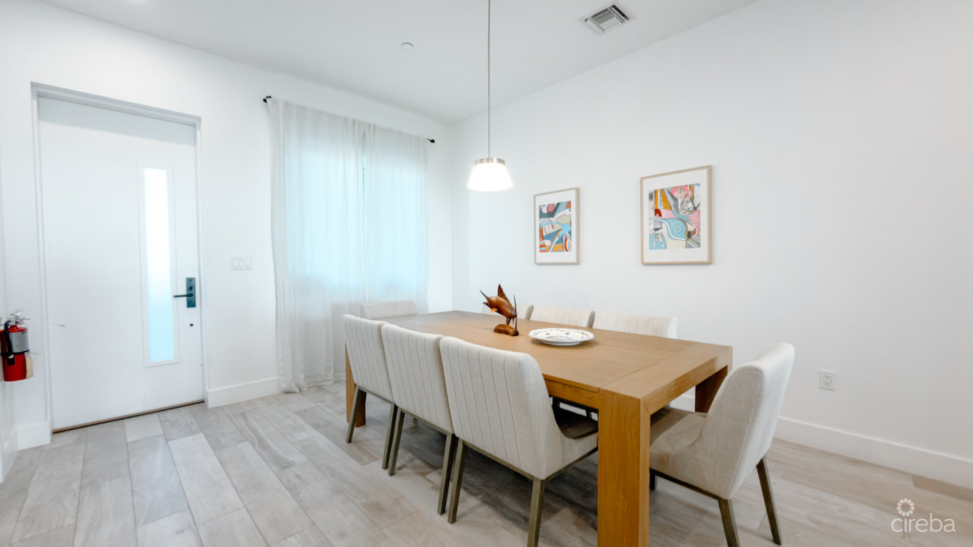 Aura #303 - Oceanfront 2 Bed Plus Den Townhouse Residence